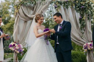 Оформление свадьбы фиолетовыми акцентами